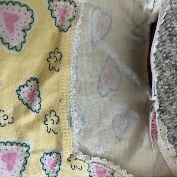 Vintage copper key yellow square neck heart tshirt - Picture 7 of 8